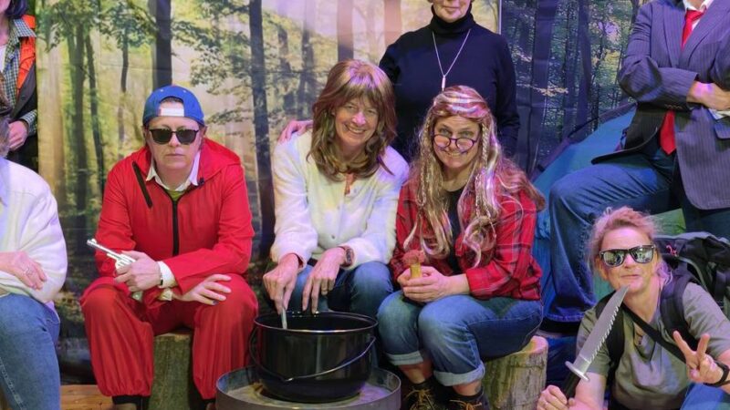 Neues Stück der Millinger Theaterfrauen: Vom Survival-Training zur Naturkatastrophe