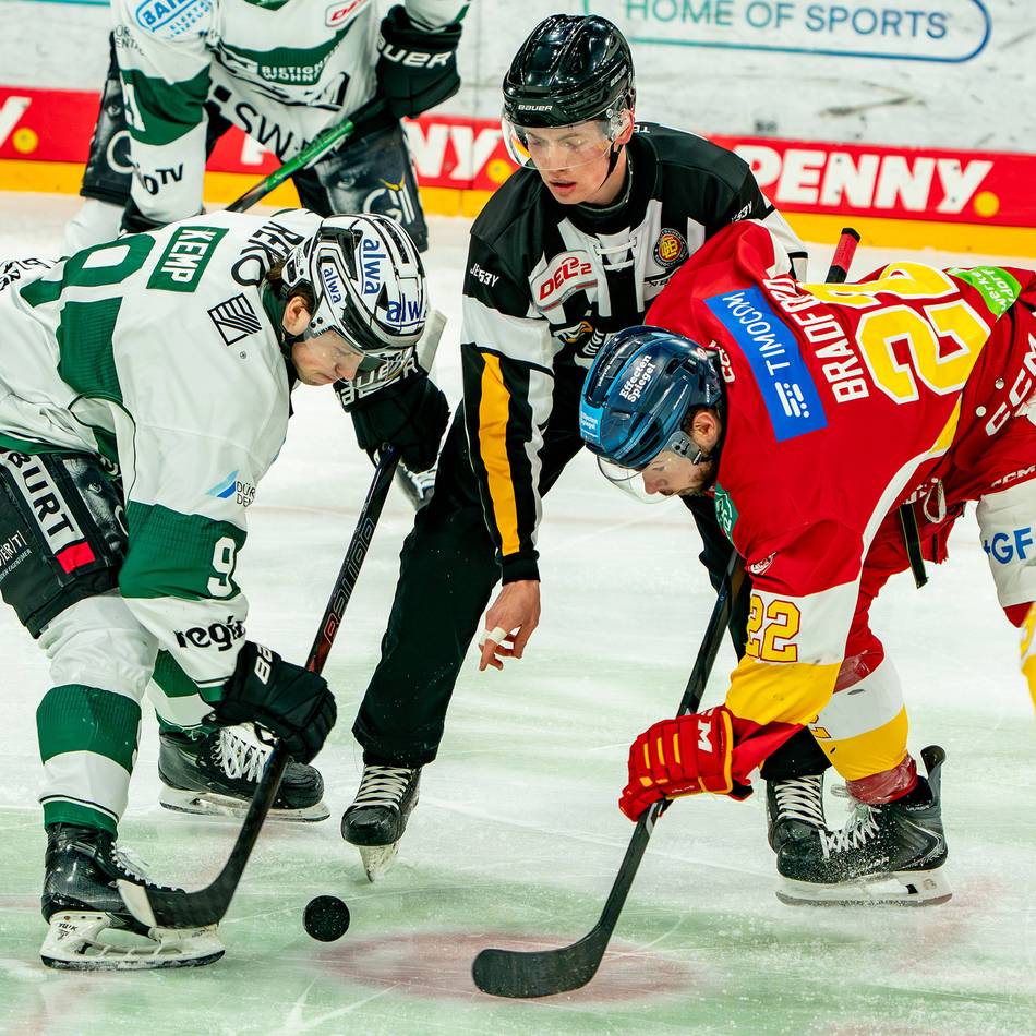 Stürmer hat verlängert: Bradford ist einer der wenigen DEG-Gewinner – und sorgt für ein Luxusproblem