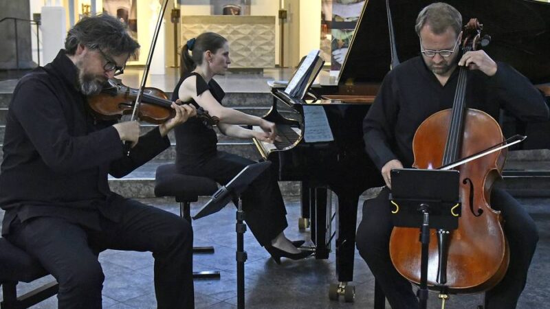 Konzert in Viersen: Morgenstern-Trio spielt in der Festhalle