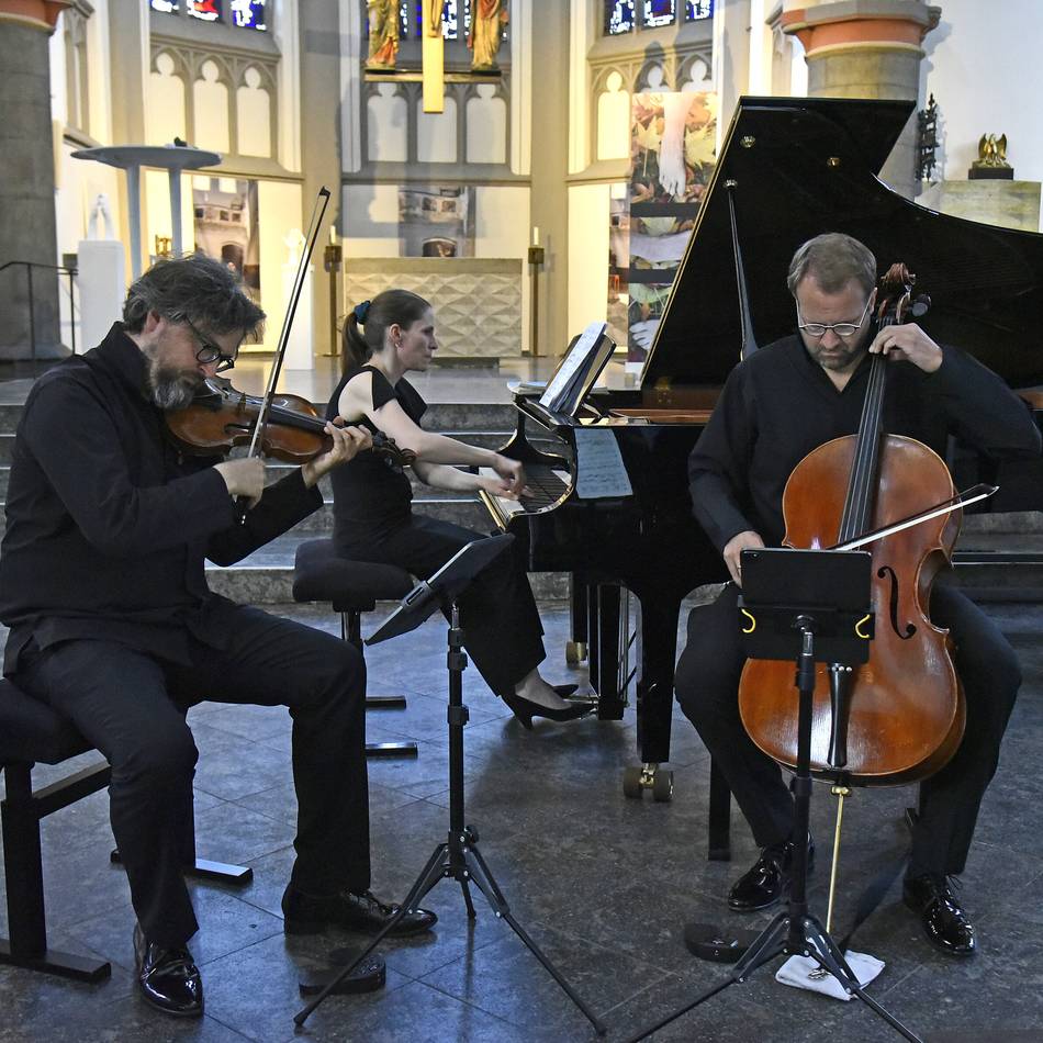 Konzert in Viersen: Morgenstern-Trio spielt in der Festhalle