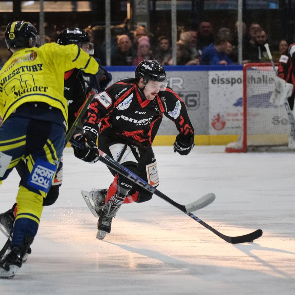 Finalserie der Regionalliga: Aliens und Adler liefern sich ein unfassbares Eishockeyspiel