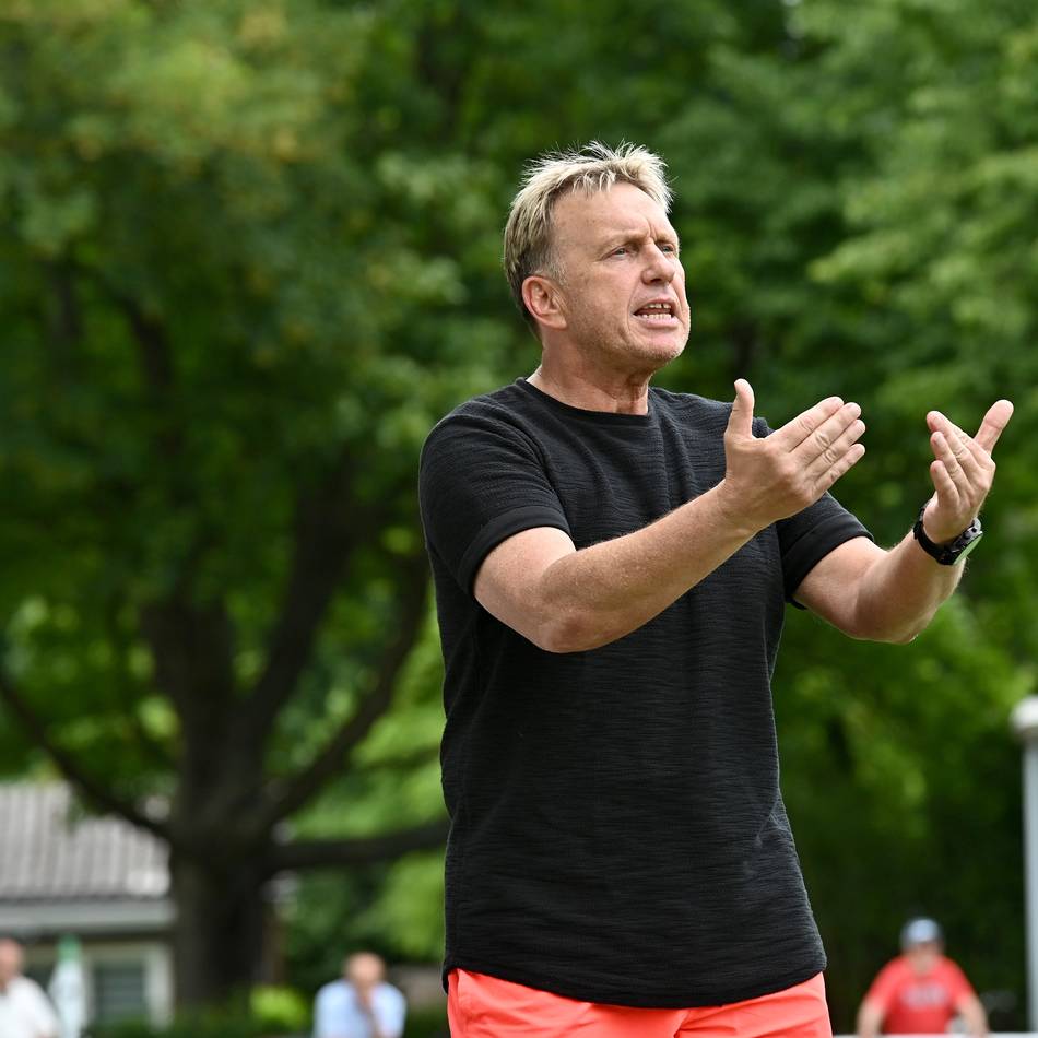 Nach Klagen aus Vorstand und Team: „Einfach eine Farce“ – so kontert Karl-Heinz Himmelmann die Vorwürfe des FC Hellas