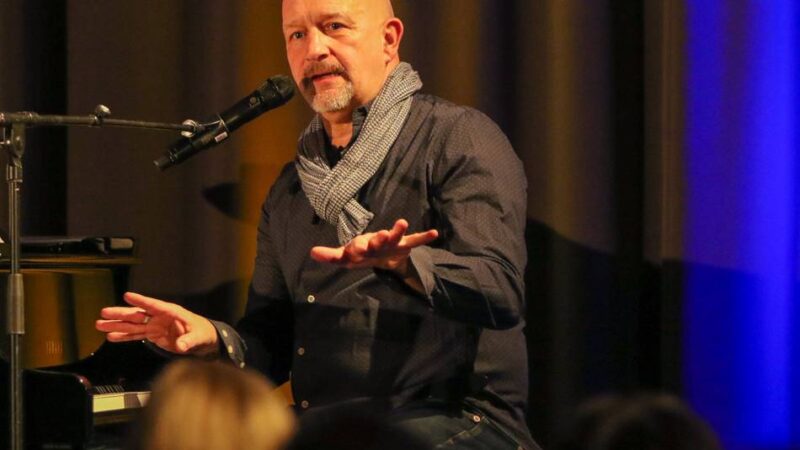 Erkelenzer Kulturmanager zu Gast in Heinsberg: Sascha Dücker lädt zu „Alles nur geklaut“ ein