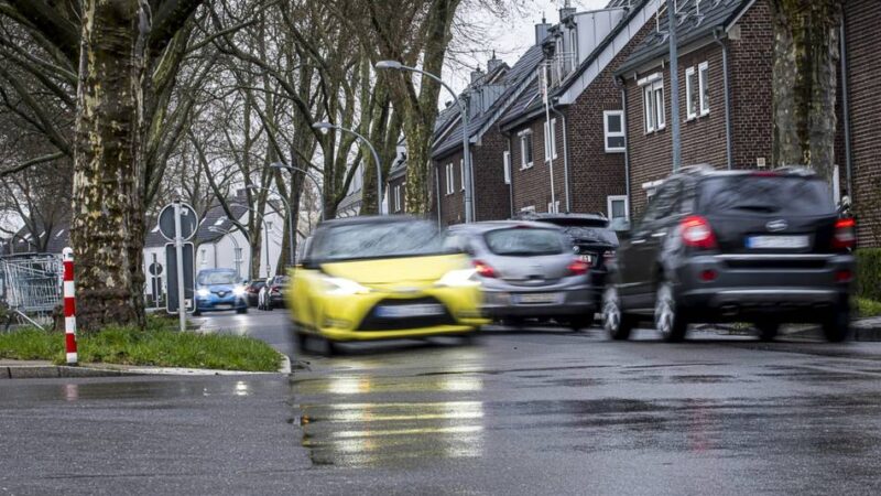 Straßenarbeiten in Düsseldorf-Benrath: Wichtige Verkehrsachse in der Paulsmühle wird gesperrt