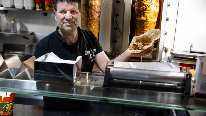 Beliebtes Fast-Food: Kostet der Döner in Düsseldorf bald zehn Euro? „Das könnte schon passieren“