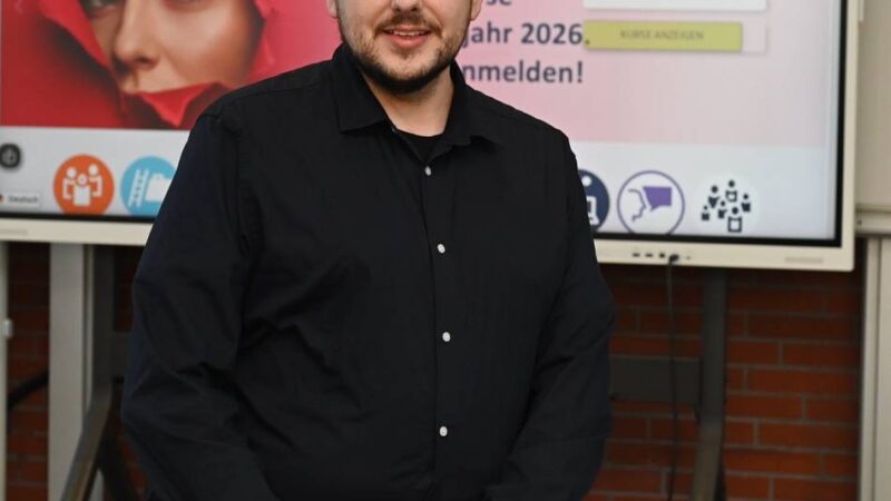 VHS-Dozenten in Wermelskirchen: Vom Nerd zum gefragten KI-Trainer