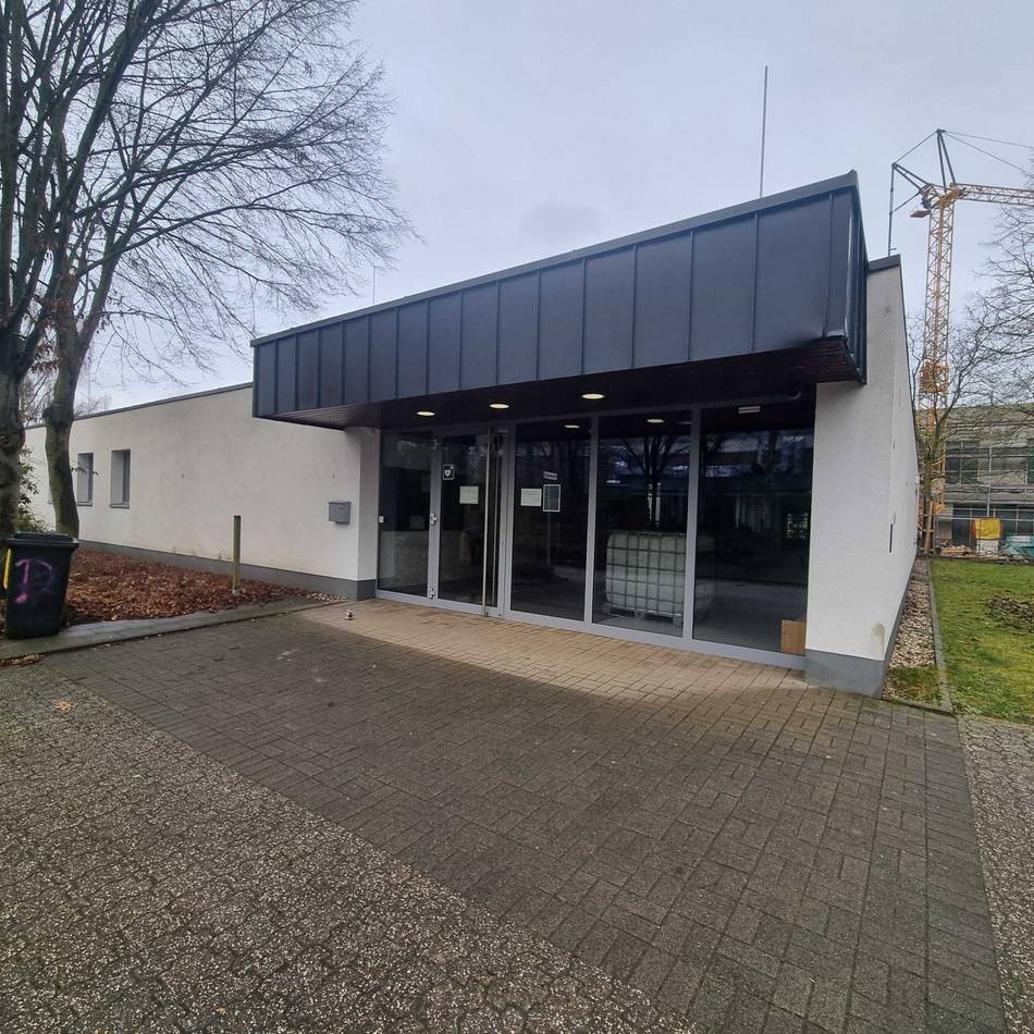 Schwimmbad an der Stadionstraße: Hallenbad in Jüchen öffnet wieder