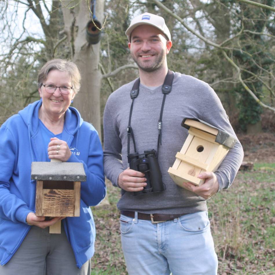 Hinsbecker Ornithologe klärt auf.: So kann Vögeln jetzt in der Brutzeit geholfen werden