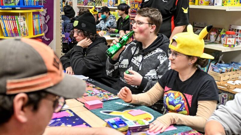 Hype ist nach 30 Jahren ungebrochen: Pokémon-Liga-Turnier mitten in der Kempener Innenstadt