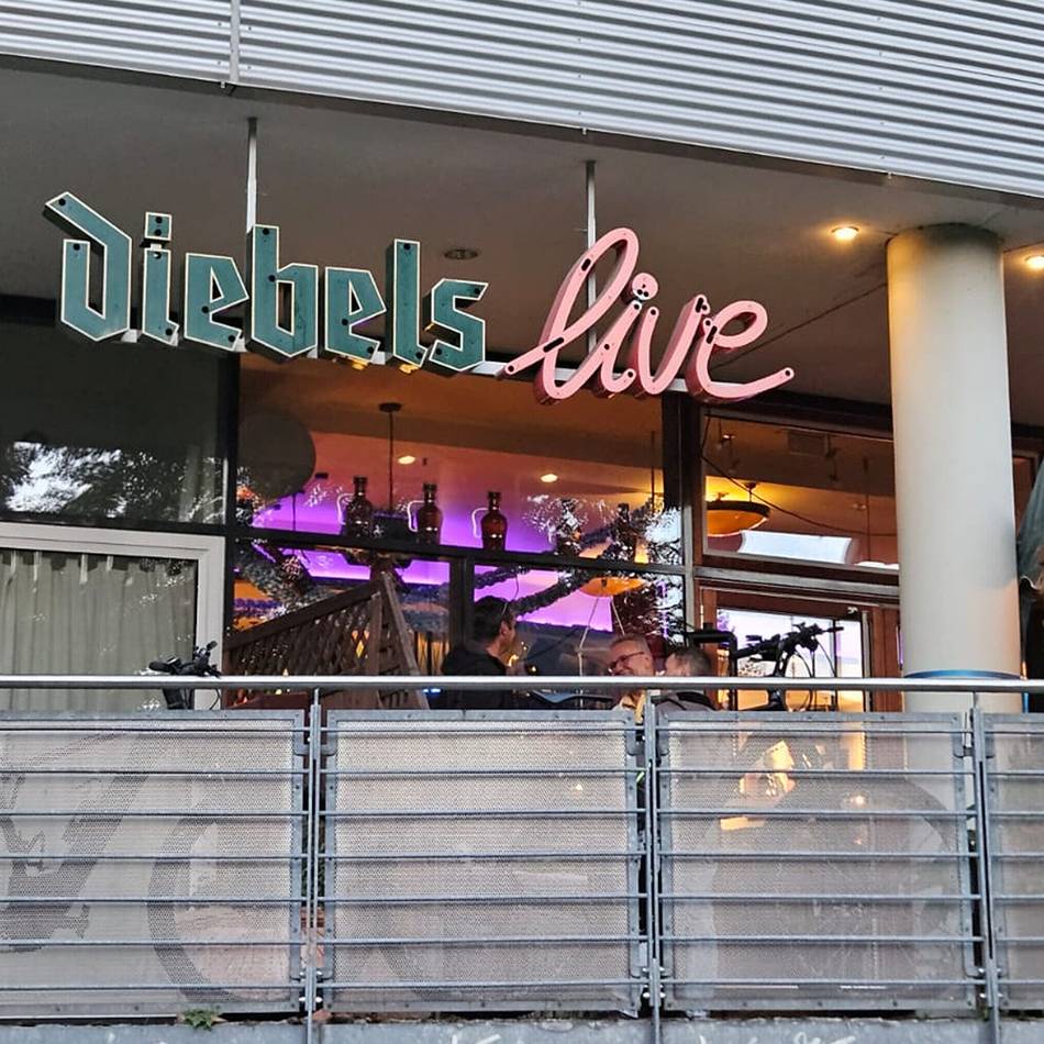 Altbier aus Issum im Osten Deutschlands: Warum es an der Grenze zu Polen ein „Diebels live“ gibt