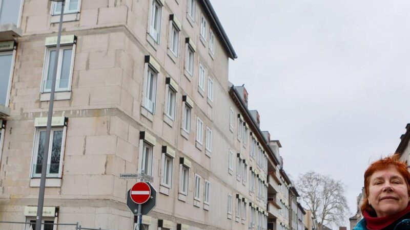 Nach Insolvenz in Krefeld: Neuer Investor bringt Baustelle am Alexanderplatz wieder in Gang