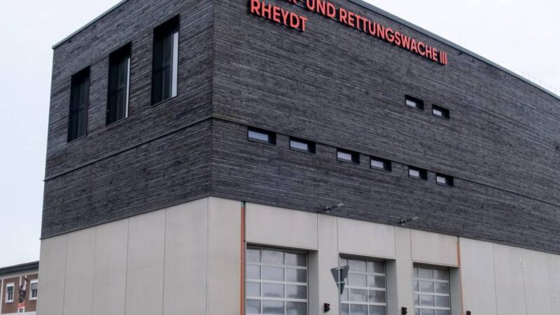 Millionenprojekt in Mönchengladbach: Feuerwehr-Neubau muss nach Brand fast komplett abgerissen werden