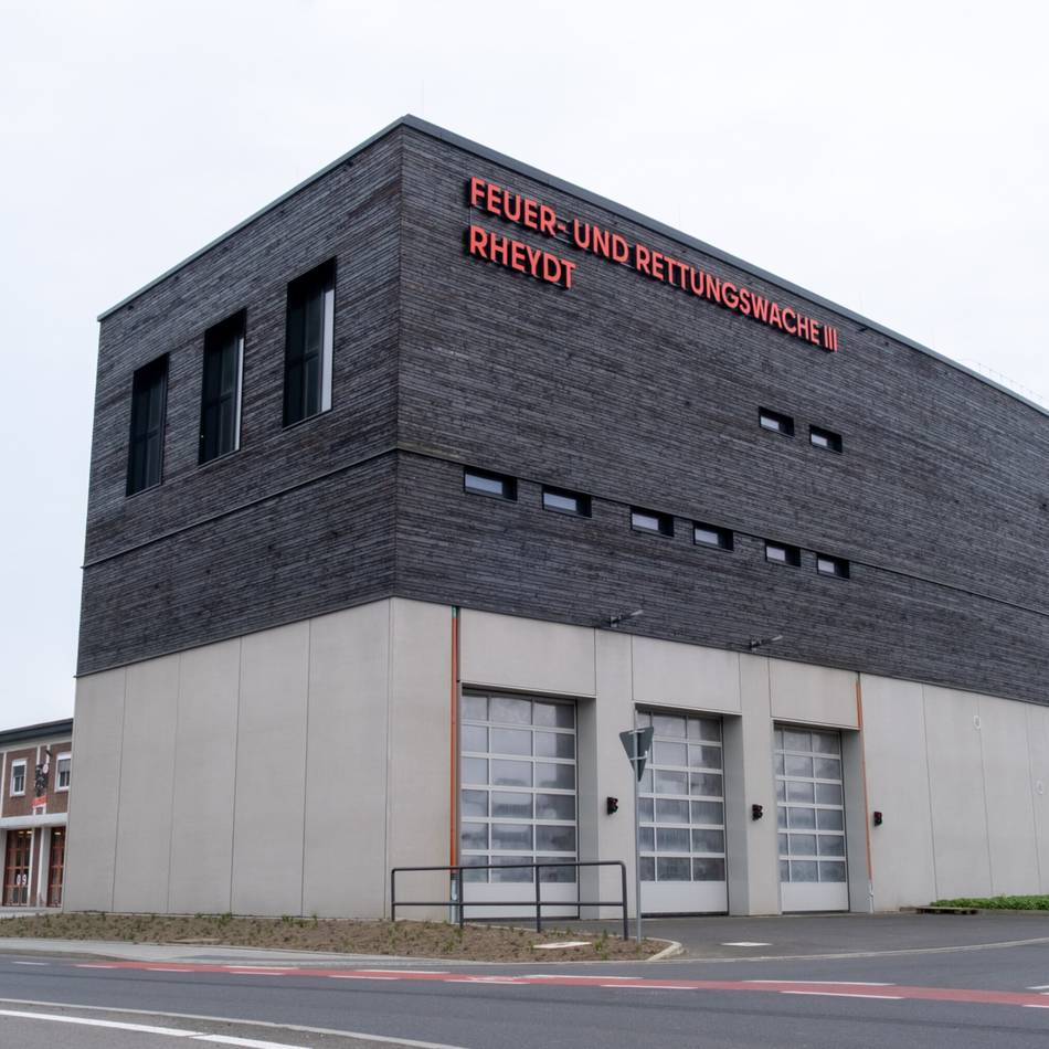 Millionenprojekt in Mönchengladbach: Feuerwehr-Neubau muss nach Brand fast komplett abgerissen werden