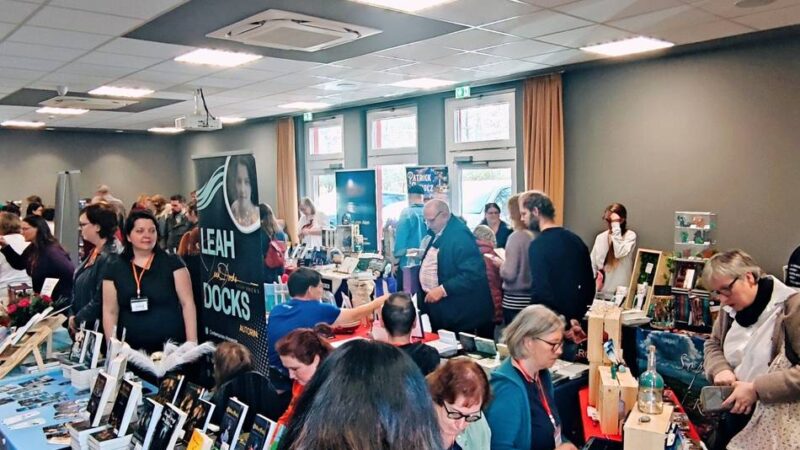 Neue Veranstaltung findet Anklang: Großer Andrang bei erster Buchmesse in Brüggen
