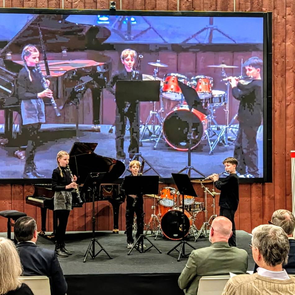 Konzert im Ernst-Klusen-Saal: Warm-up der Kreismusikschule für den Landeswettbewerb