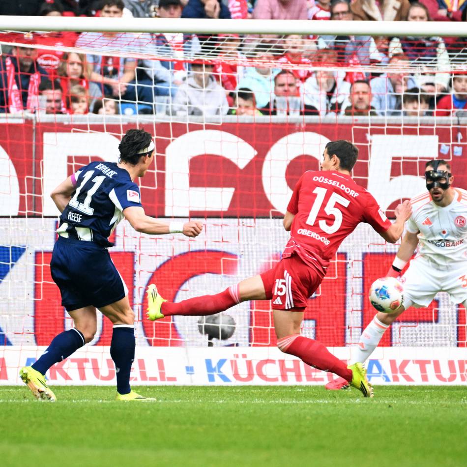 Erst große Emotionen, dann gellende Pfiffe: 2:5 – Fortuna rennt gegen Hertha BSC offenen Auges ins Messer