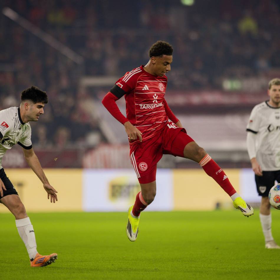 Wichtiger Teil der Fortuna-Dreierkette: Neue Rolle, kein Problem – wovon Suso am meisten profitiert