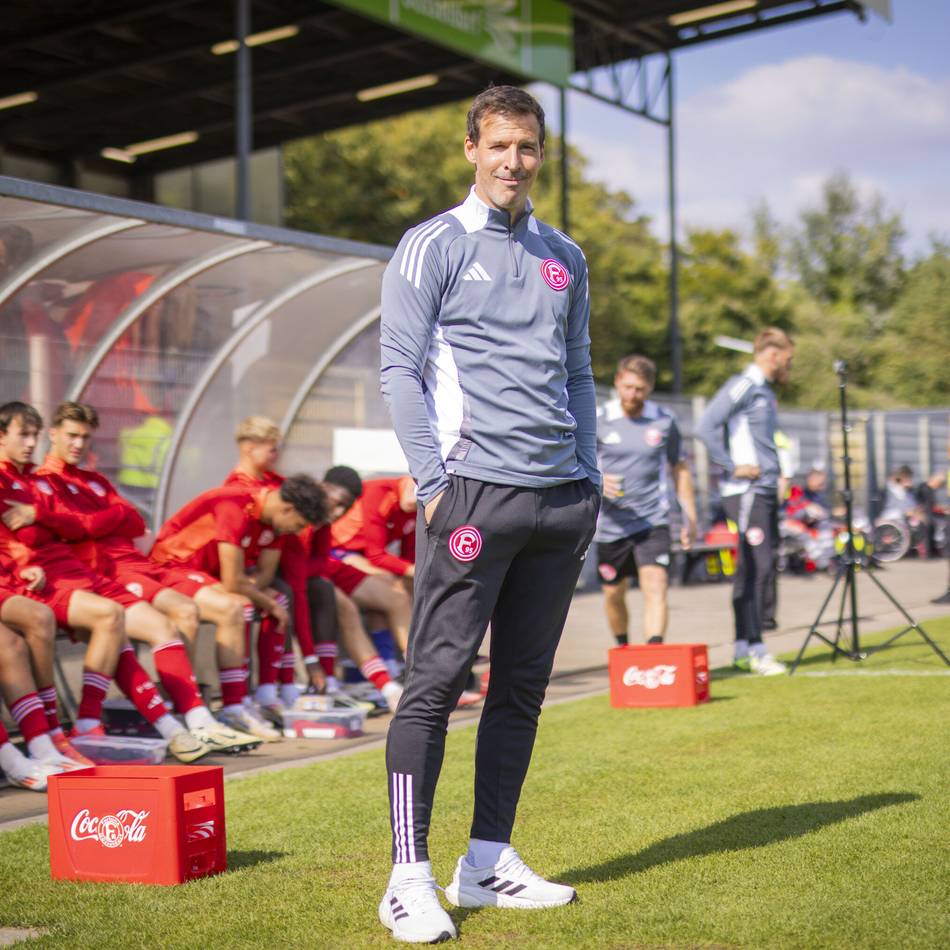 „Aus meiner Sicht überzogen“: „Zwote“-Trainer Langeneke hadert nach Fortuna-Pleite mit dem Schiedsrichter