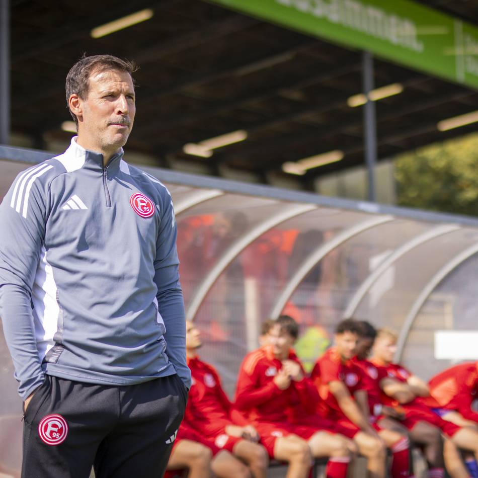 Standards bleiben leidiges Thema: Was Fortunas U23-Trainer Langeneke über die zwei Gesichter in Dortmund sagt