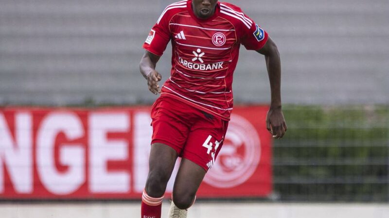 Fortuna-Talent im Aufschwung: King Manu zeigt positive Entwicklung bei Energie Cottbus