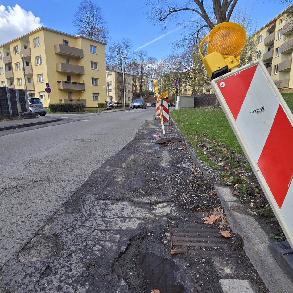 Anwohnerwut in Leverkusen: „Schlagloch-Paradies“ Brandenburger Straße soll ab Sommer saniert werden