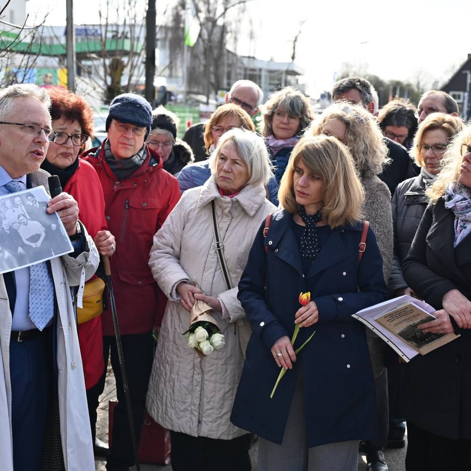 Gedenken an Opfer des NS-Regimes: Neue Stolpersteine erinnern an drei Schicksale