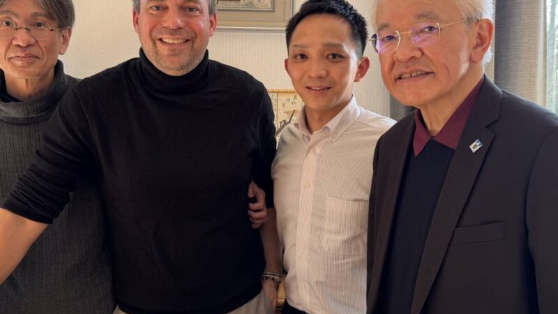 Auf der Durchreise nach Berlin: Besuch aus Marugame auf Schloss Neersen