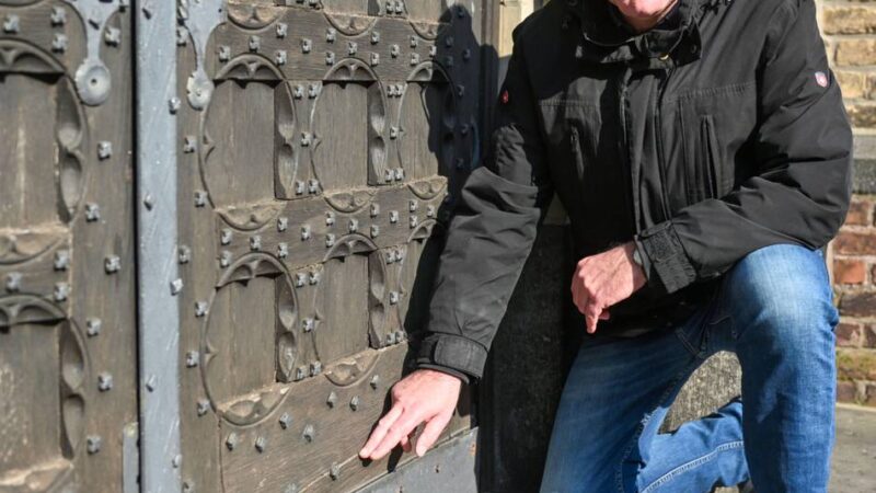 St. Johannes in Anrath: Kirchentüren werden restauriert