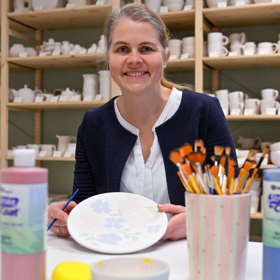 Neues Studio in Anrath: Keramik selbst bemalen