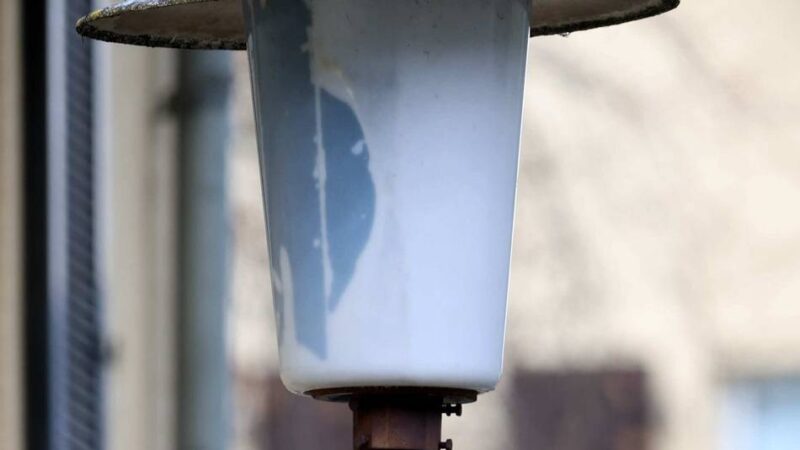 Wohnsiedlung in Wiesdorf: Stadt Leverkusen tauscht historische Straßenlaternen aus