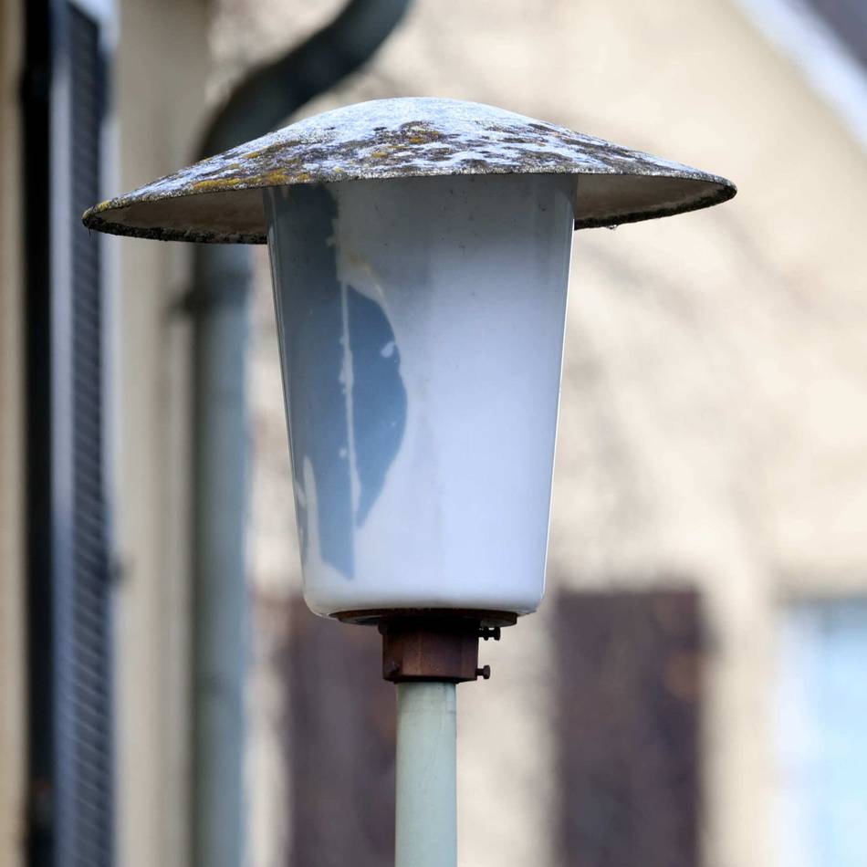 Wohnsiedlung in Wiesdorf: Stadt Leverkusen tauscht historische Straßenlaternen aus