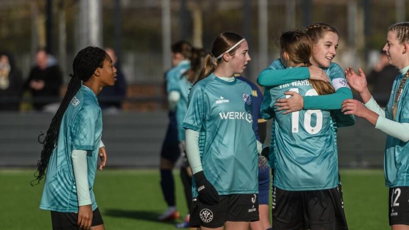 Sieg im Spitzenspiel: Der VfR Warbeyen eilt in Richtung Meisterschaft