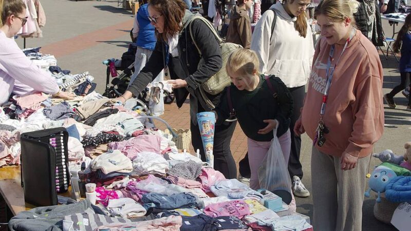 Zum dritten Mal in Ossenberg: Garagentrödel wird immer beliebter
