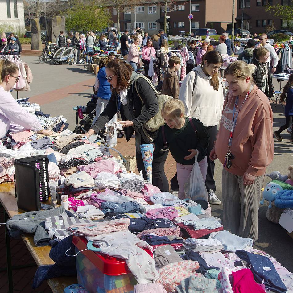 Zum dritten Mal in Ossenberg: Garagentrödel wird immer beliebter