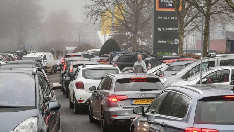 Philosoph äußert sich zu Kranenburg: „Der Kampf um Parkplätze gehört inzwischen zum traurigen Alltag“