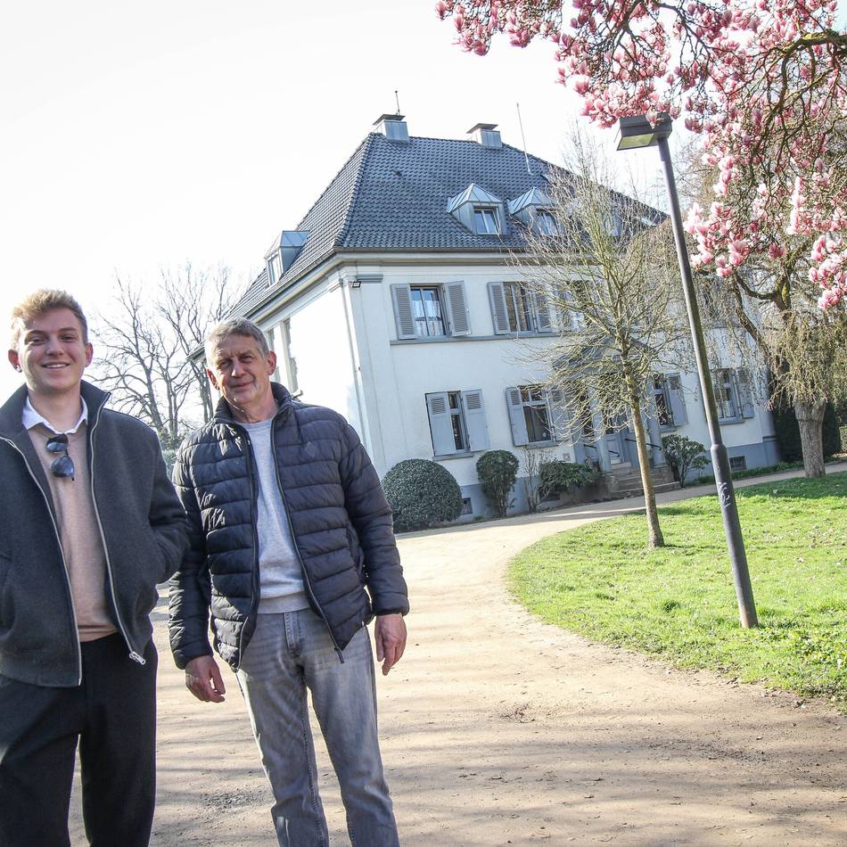 Neue Pläne für Jüchen-Hochneukirch: Vorstoß für Villen-Umbau und Café im Schmölderpark