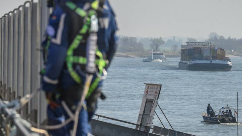 Beeindruckendes Hochwasser-Szenario in Emmerich: Rheinpegel steigt auf über acht Meter – Was ist nun zu tun?