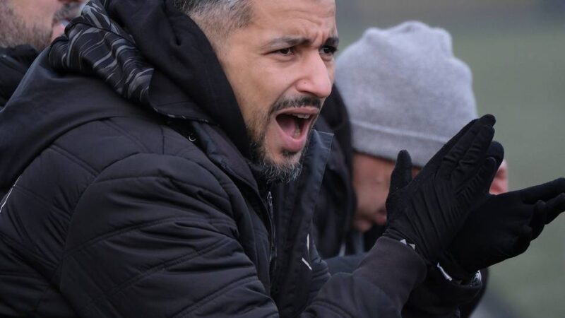 Jubel in der Nachspielzeit: Später Treffer rettet ASV Mettmann in Meerbusch drei Punkte