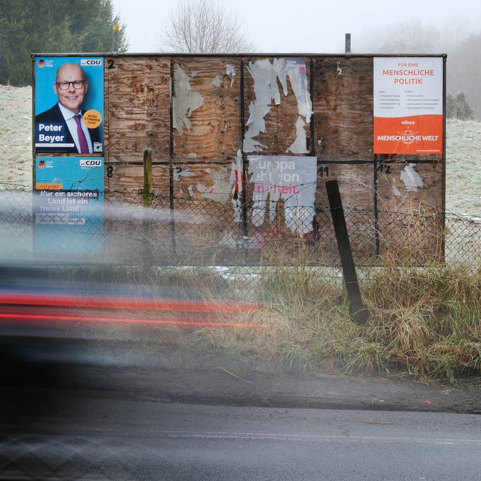 Satzungsfrage in Heiligenhaus: Neuer Umgang mit alten Plakatwänden