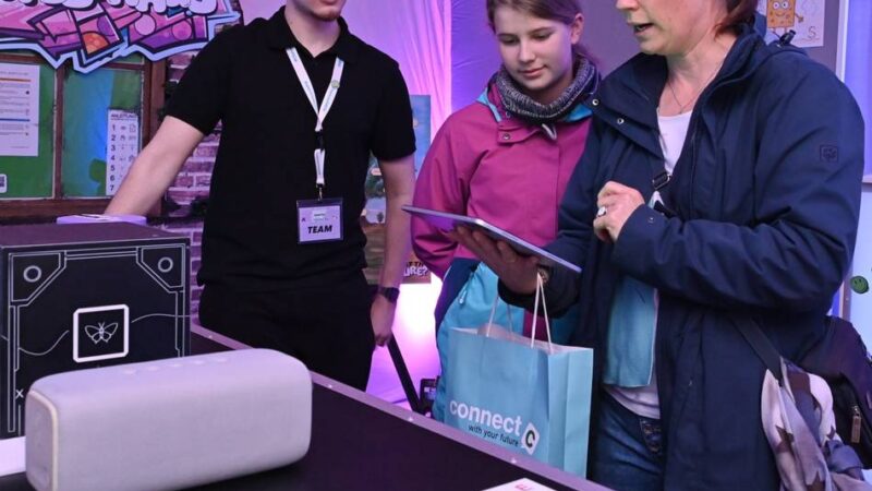 Ausbildungsmesse in Wermelskirchen: 1500 Besucher suchen berufliche Perspektiven