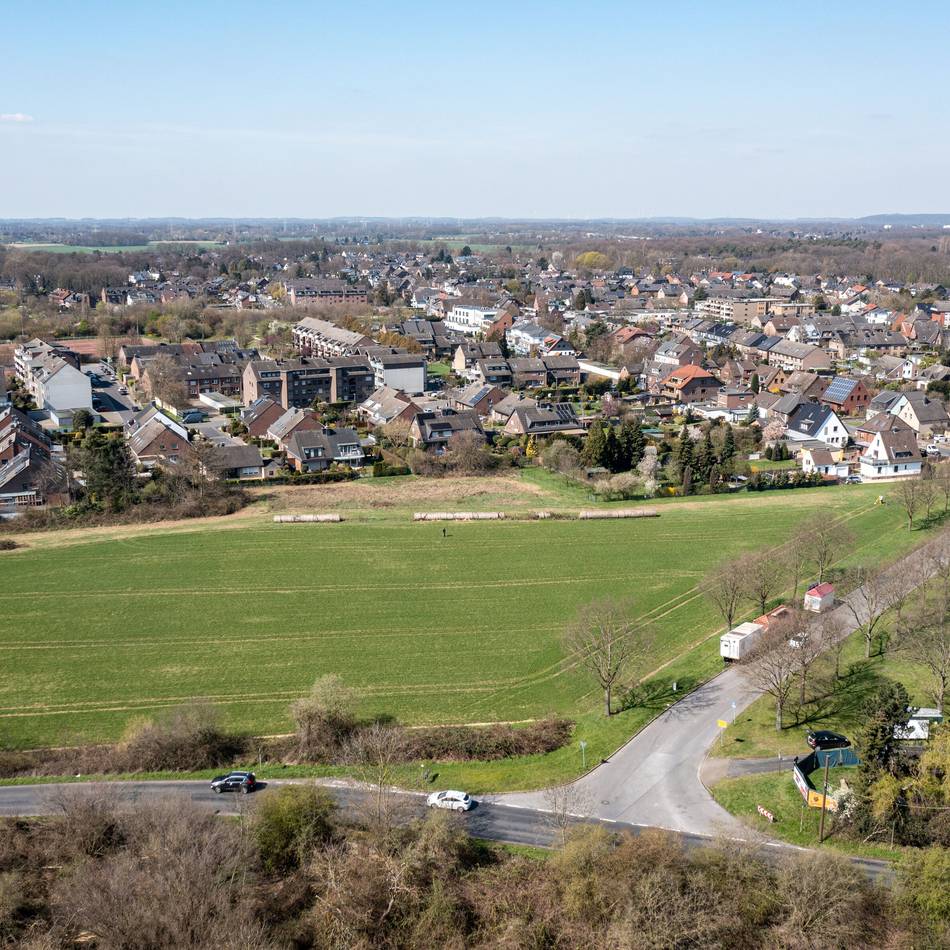 Umstrittene Flüchtlingsunterkunft in Moers: „Könnten mit dem Bau in Schwafheim beginnen“ – unter einer Voraussetzung