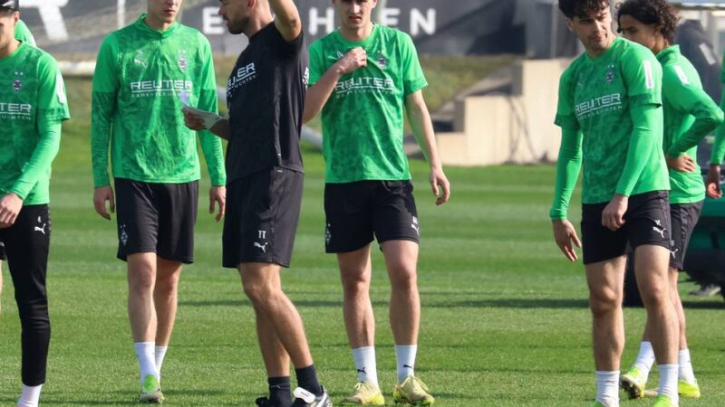 Auftakt vor St. Pauli:  Castrop nicht dabei, Takai fehlt Borussia noch immer