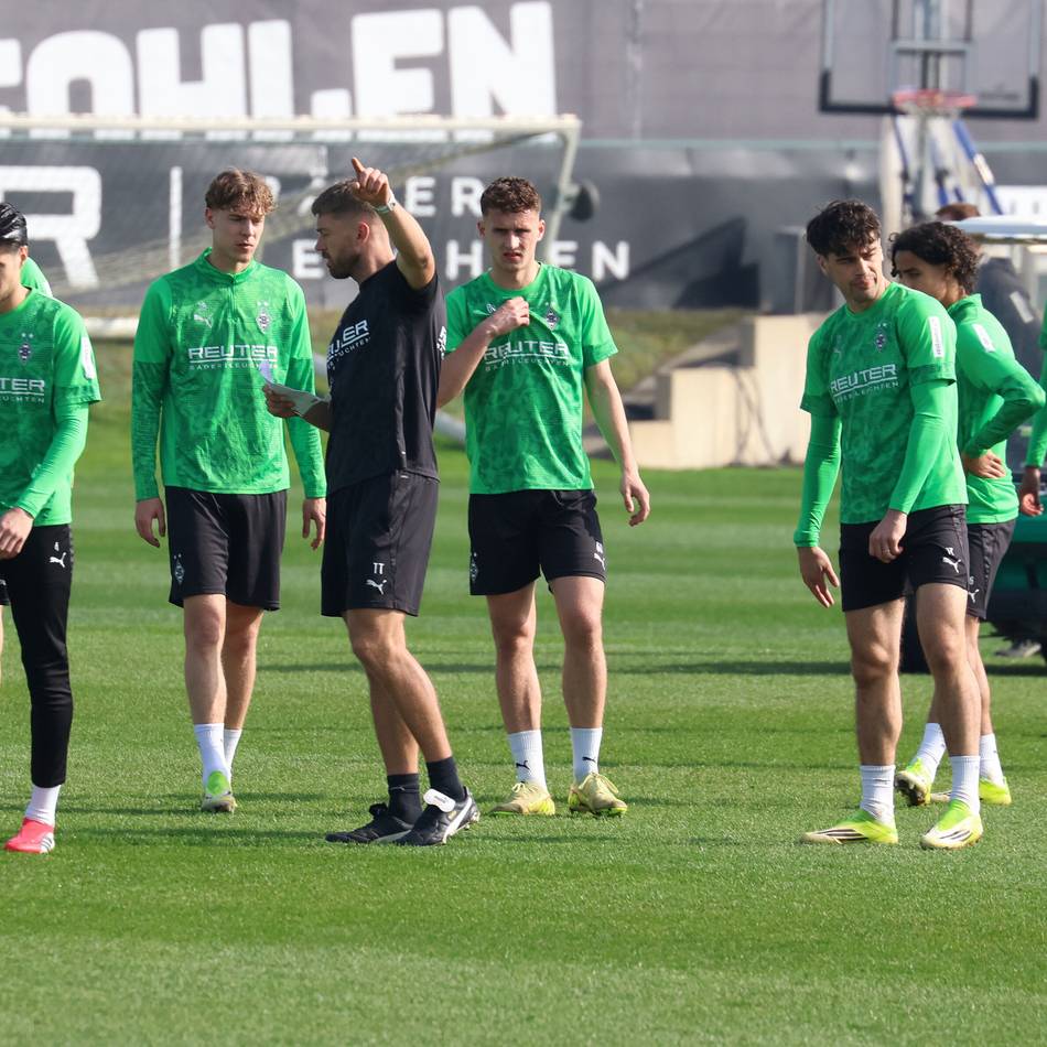 Auftakt vor St. Pauli:  Castrop nicht dabei, Takai fehlt Borussia noch immer