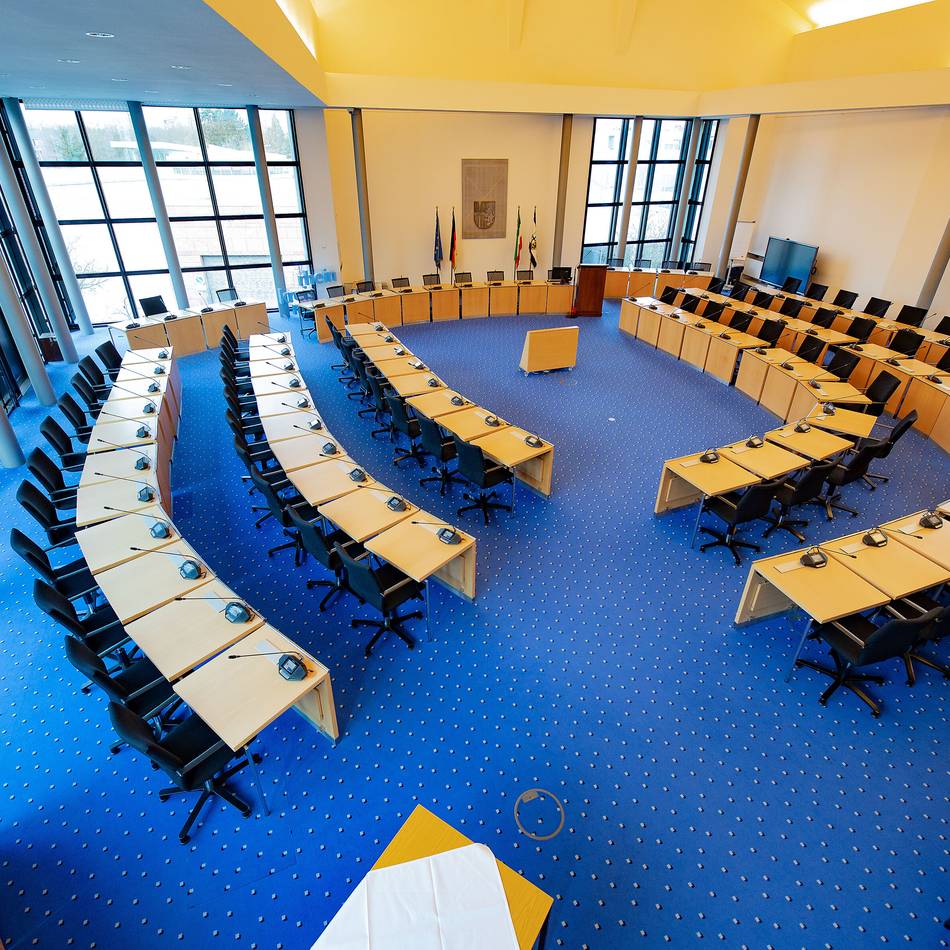 Haushalt im Rhein-Kreis Neuss: „Was ist passiert, dass wir 8,5 Millionen Euro verlieren?“