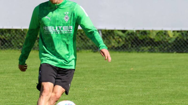 Borussias Start in die Länderspielpause: Hack zurück im Training, Ngoumou bricht Einheit ab