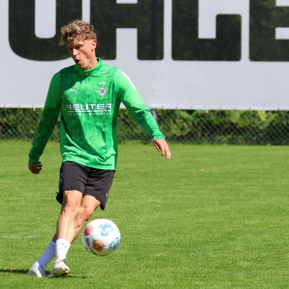 Borussias Start in die Länderspielpause: Hack zurück im Training, Ngoumou bricht Einheit ab