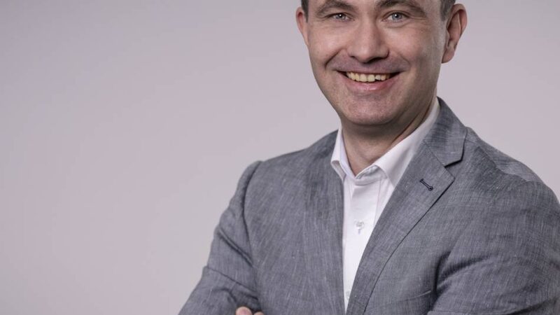 Fußballfan Andreas Albrecht: Warum ein Politiker aus Moers auf dem Bus der Nationalelf „verewigt“ ist