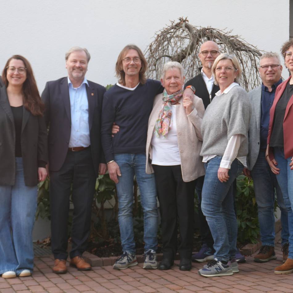 Beliebter Hausmeister: 25 Jahre im Dienst der Schule — Stefan Verfürth in Uedem geehrt