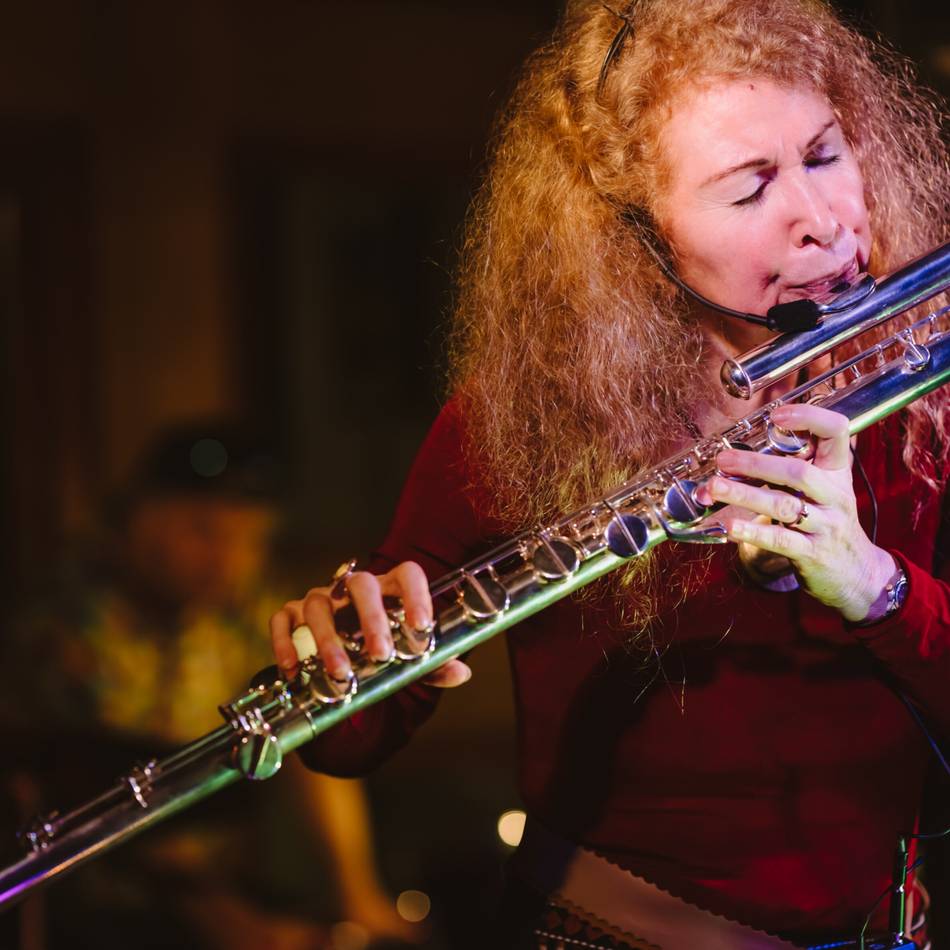 Konzert im Elfeshof in Neuss: Meerbuscher Flötistin spielt auf zehn Instrumenten