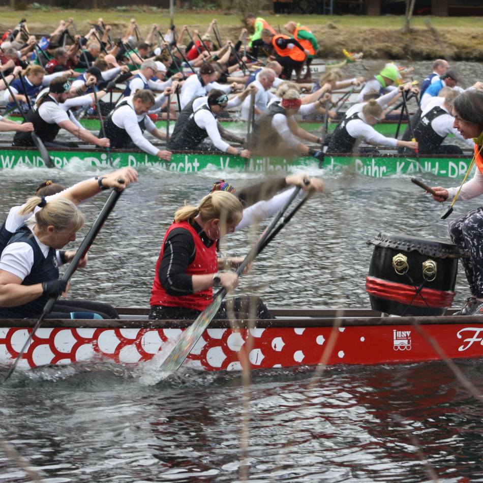 Wassersport an der Grenze zu Radevormwald : Langstrecken-Regatta auf dem Beyenburger Stausee